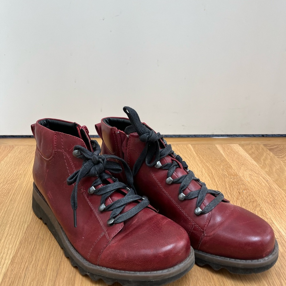 Josef Seibel Burgundy Leather Ankle Boots with Black Laces